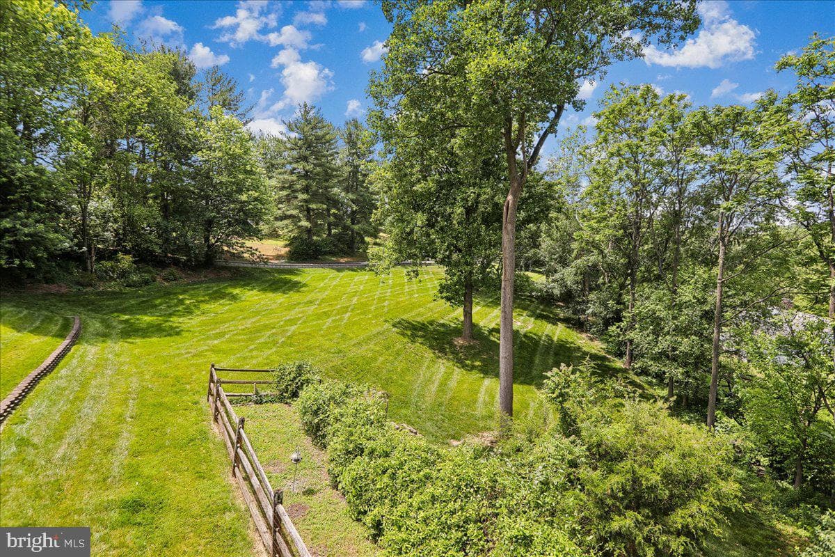 23920 Janbeall Court photo 30