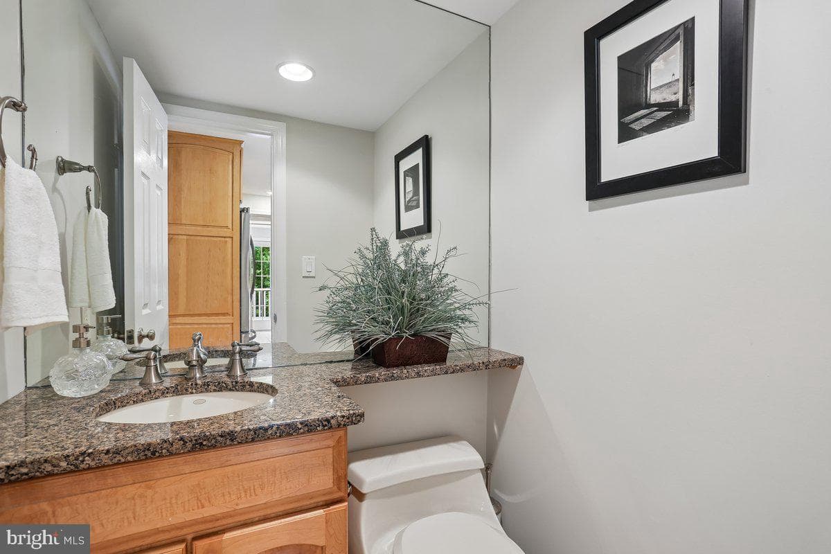 14404 Kings Grant Street photo 13