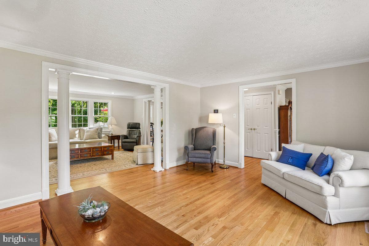 14404 Kings Grant Street photo 17