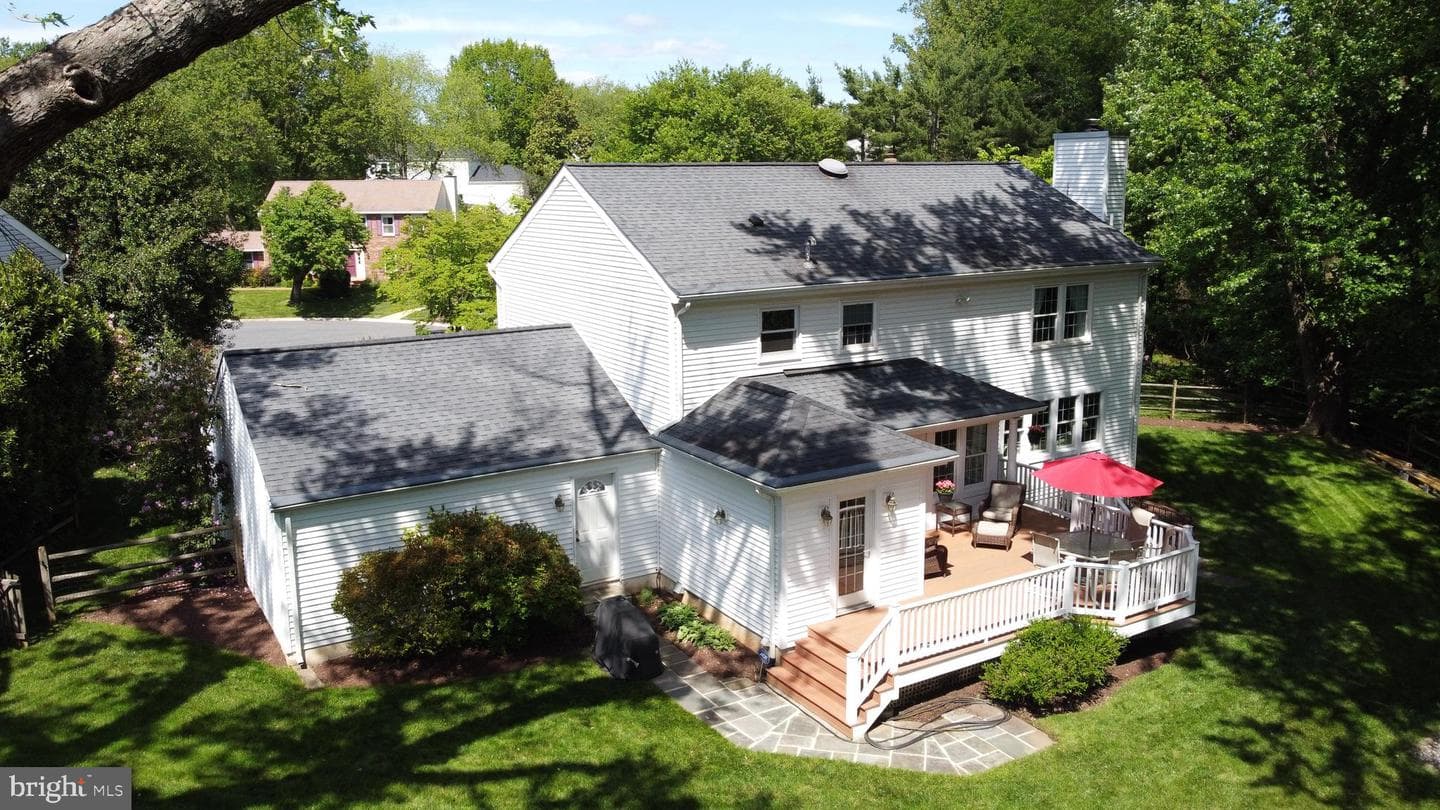 14404 Kings Grant Street photo 2