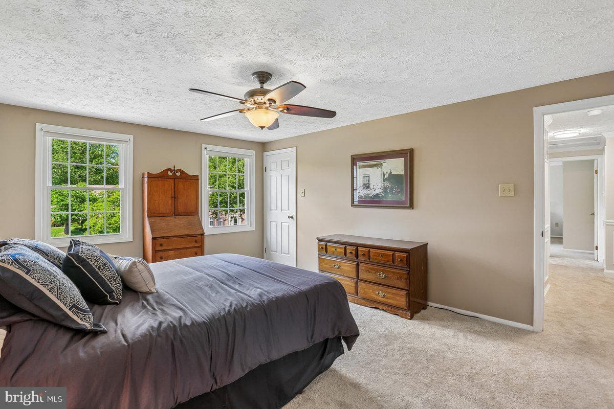 14404 Kings Grant Street photo 24