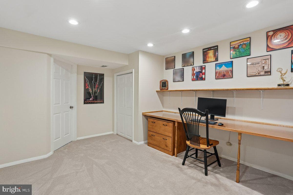 14404 Kings Grant Street photo 38