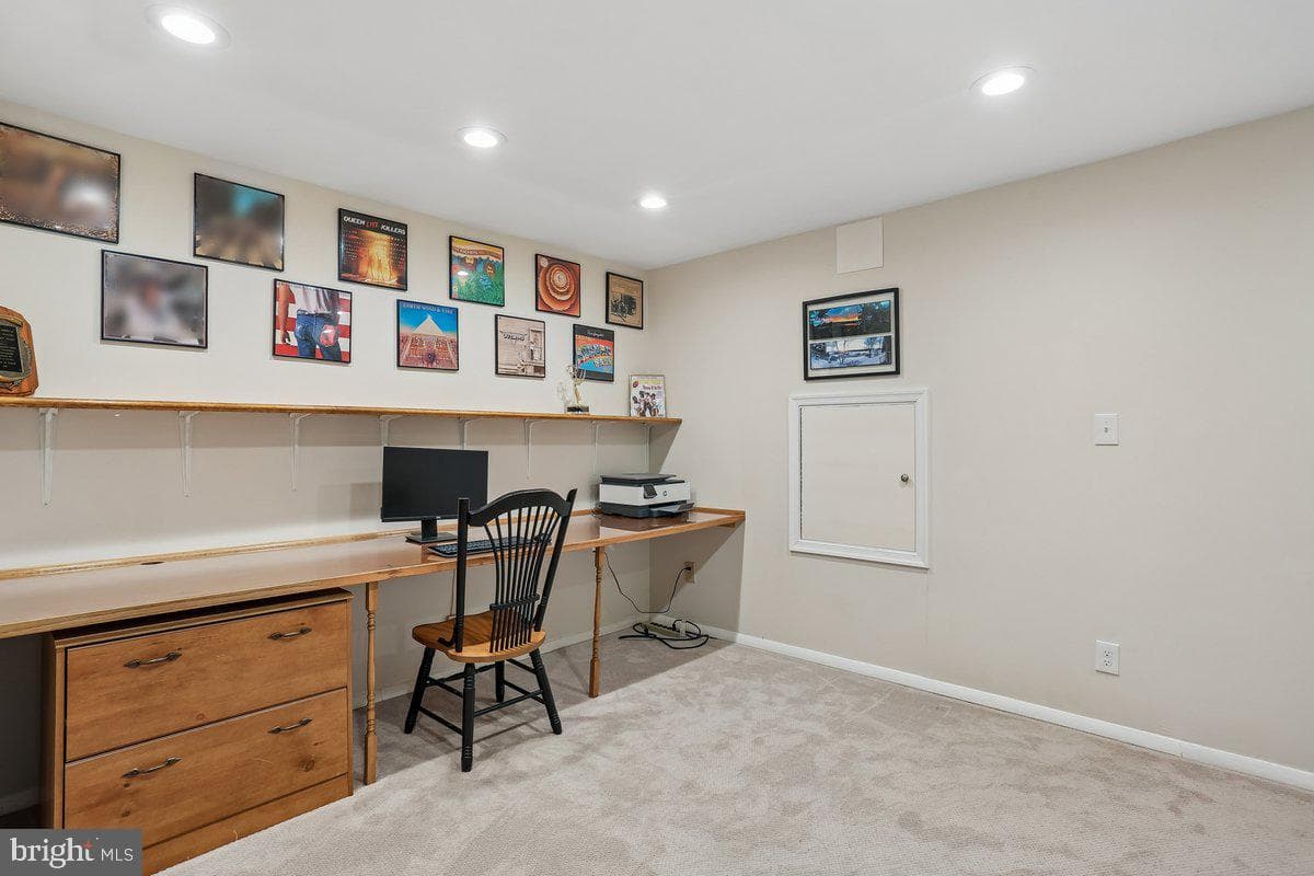 14404 Kings Grant Street photo 39