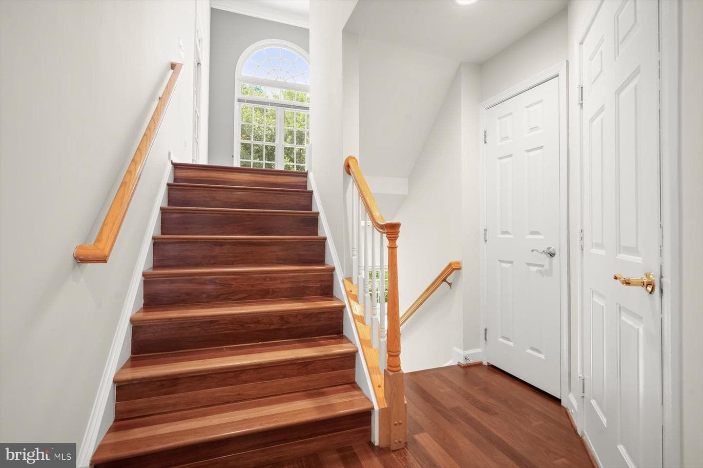 811 Oak Knoll Terrace photo 32