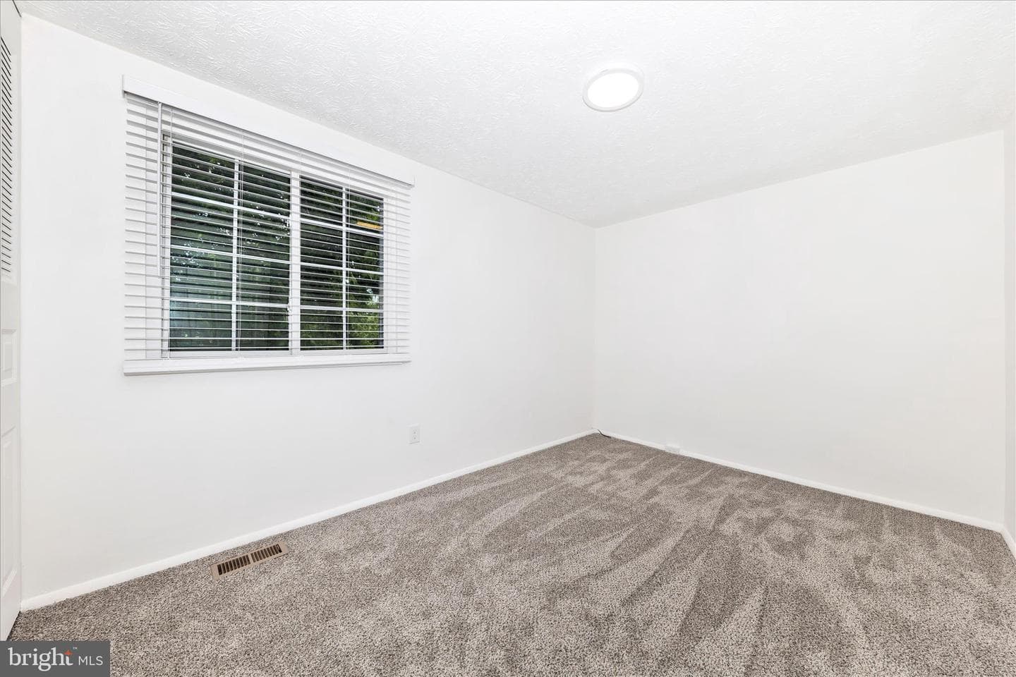 19453 Breezedale Ln photo 29
