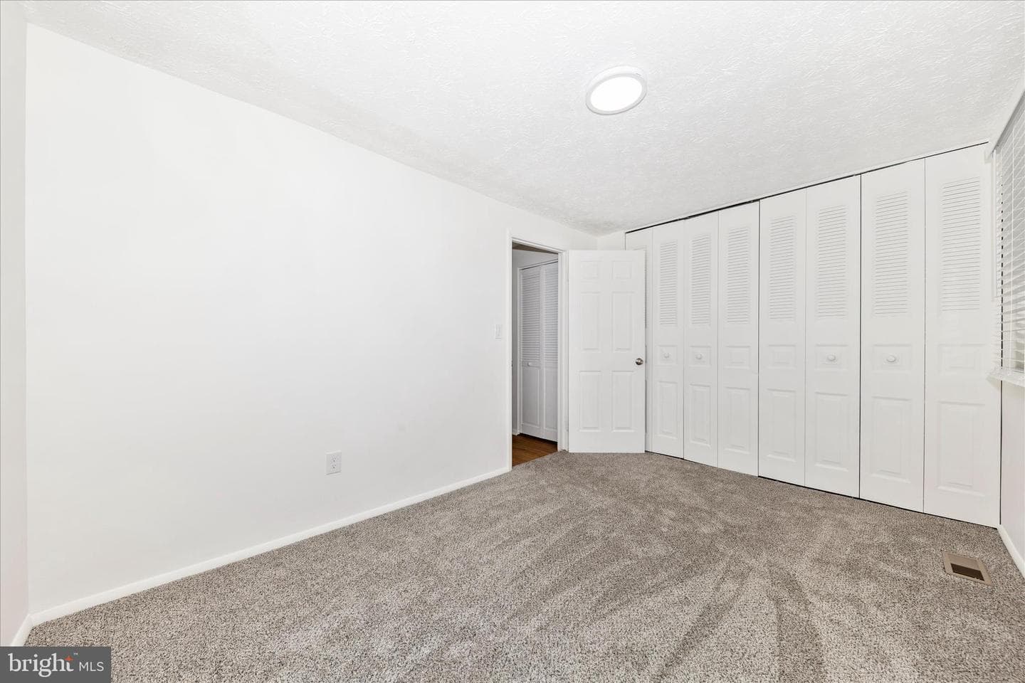 19453 Breezedale Ln photo 31