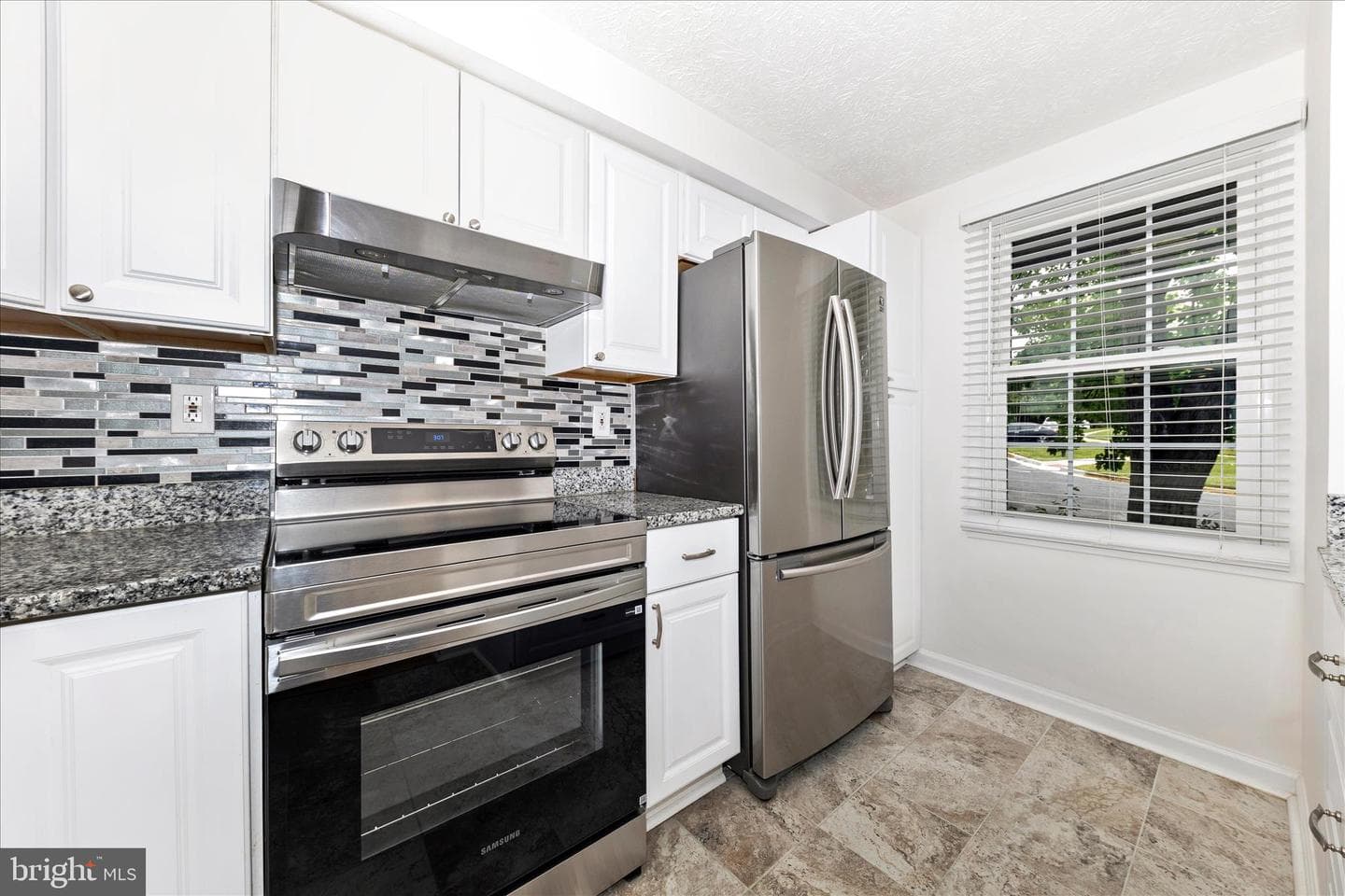 19453 Breezedale Ln photo 8