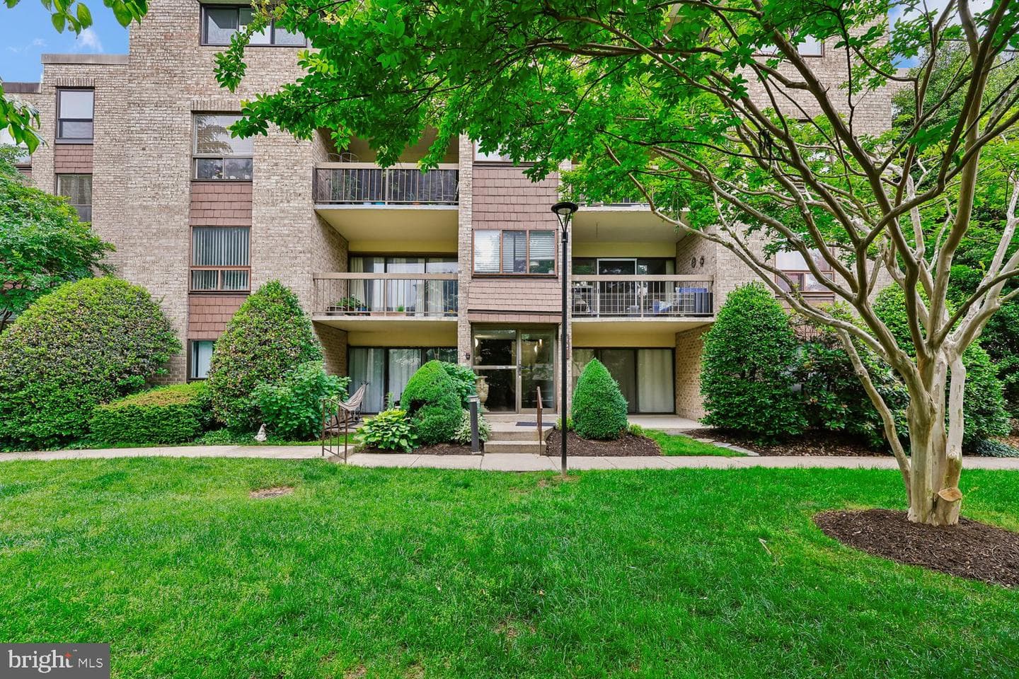 421 Christopher Avenue #14 photo 55