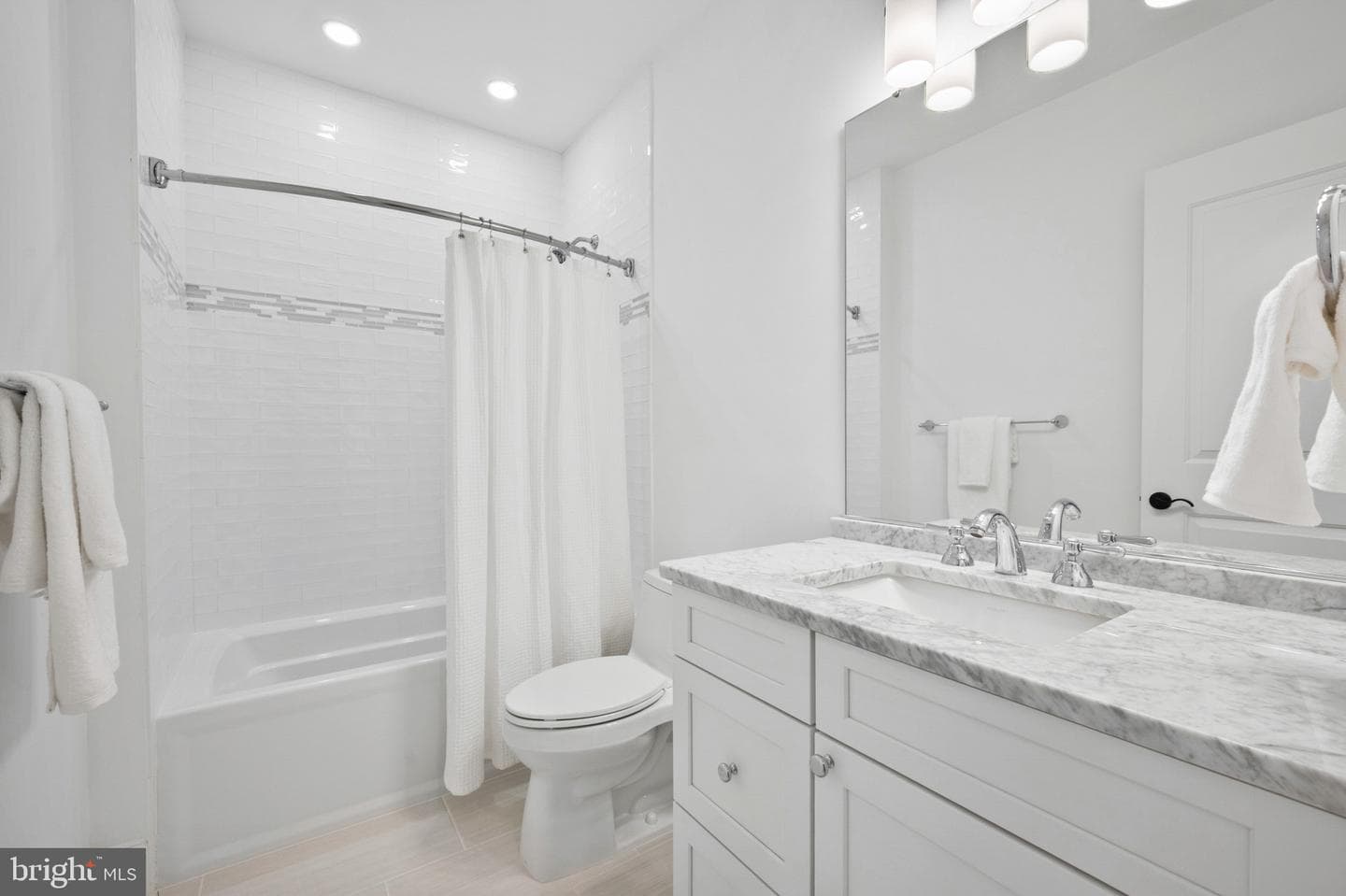 7607 Hemlock Street photo 63