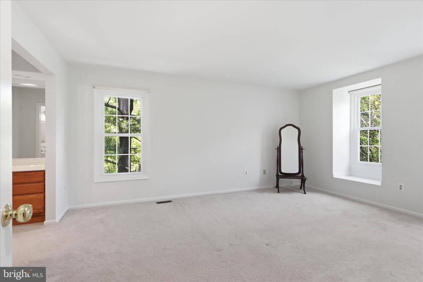 8615 Aqueduct Road photo 22