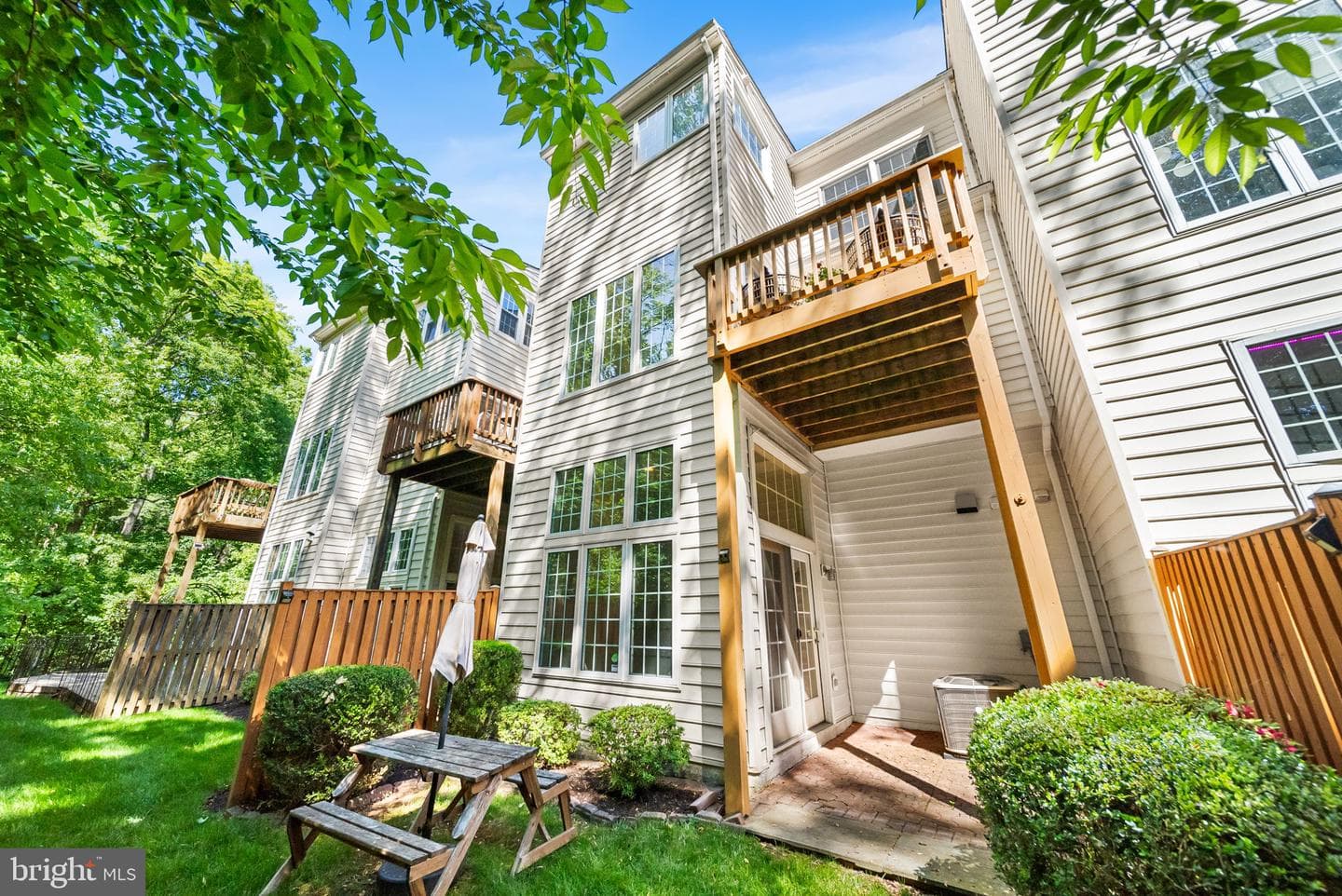 135 Wootton Oaks Court photo 5