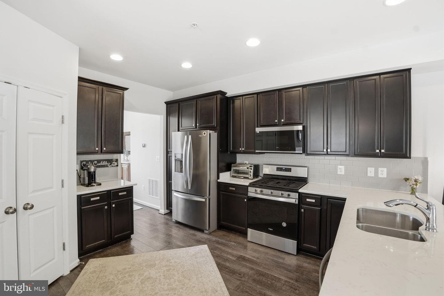 16114 Coolidge Avenue photo 4