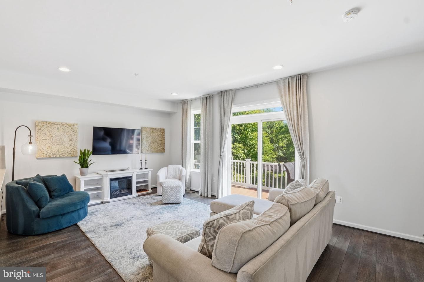 16114 Coolidge Avenue photo 7