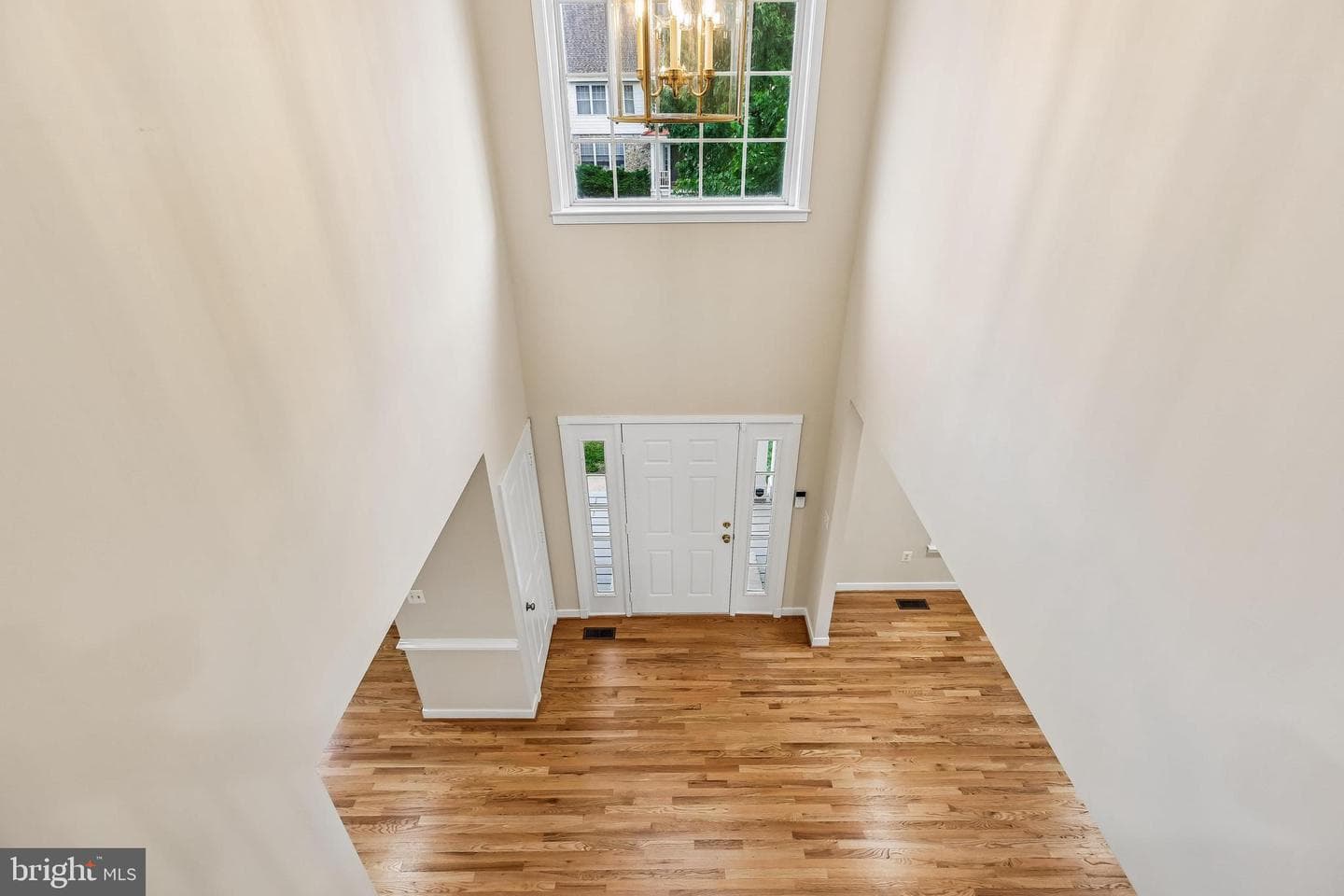 14226 Floral Park Drive photo 7