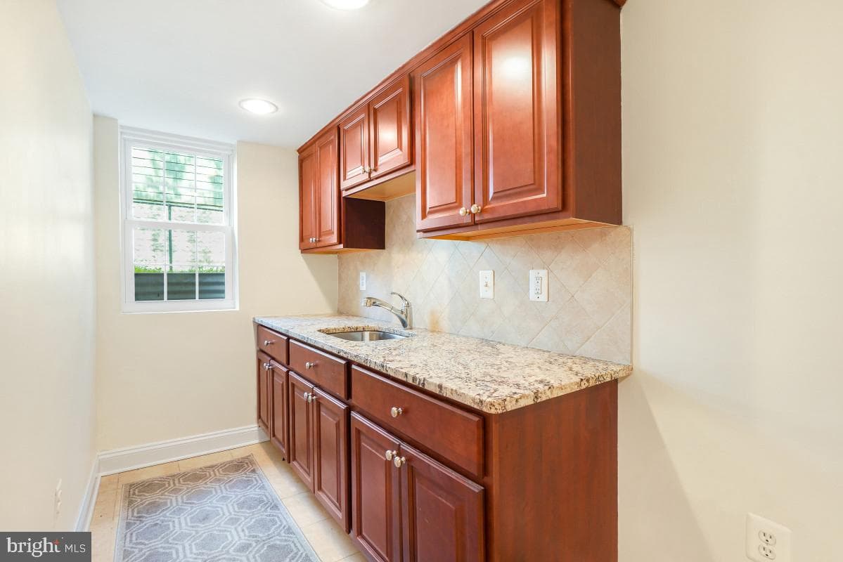 509 Philadelphia Avenue photo 25