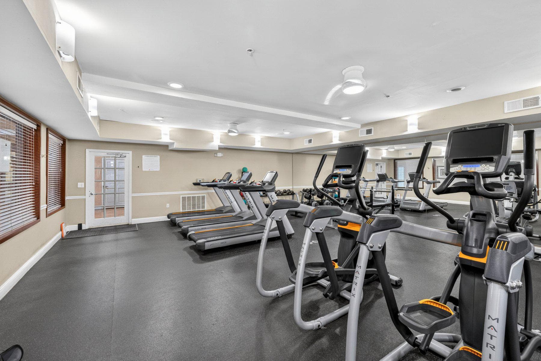 501 Hungerford Dr # 430 photo 22