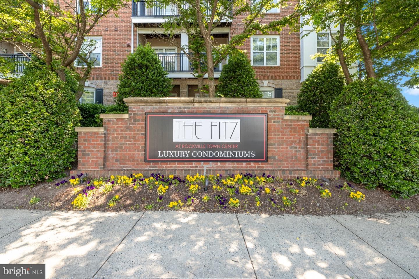 501 Hungerford Dr # 430 photo 28