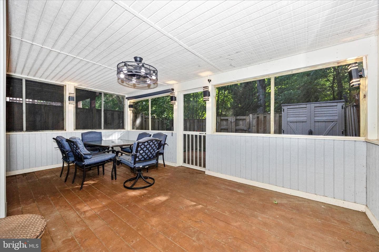 18507 Eagles Roost Drive photo 3