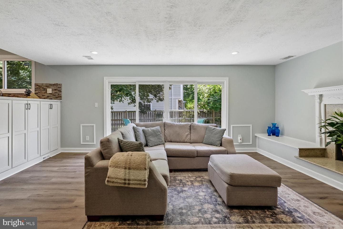 12007 Titian Way photo 27