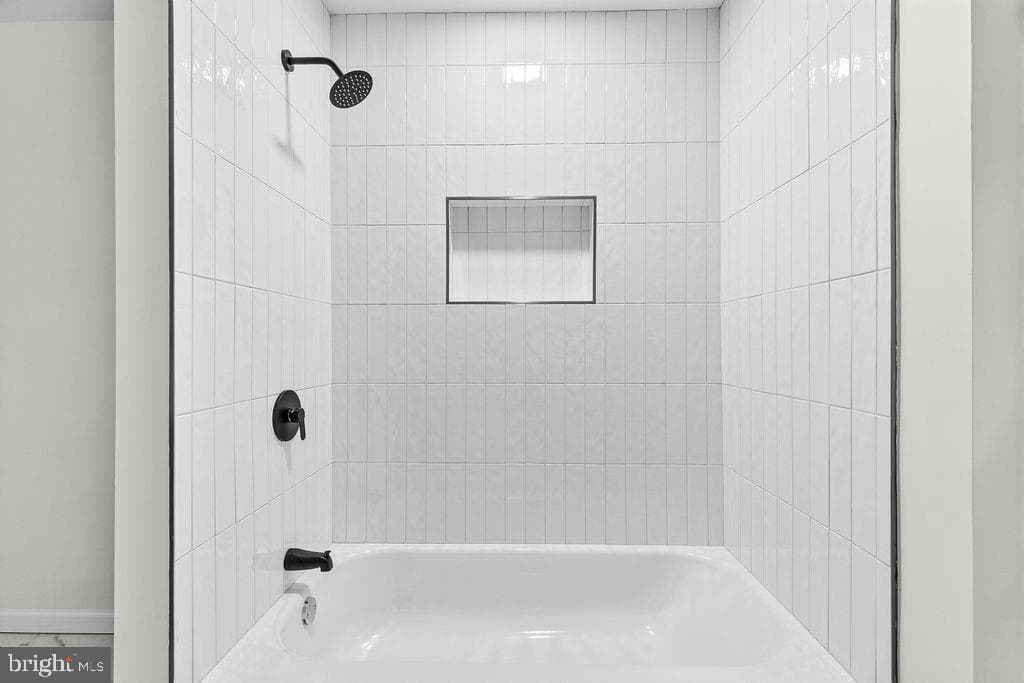 9712 Hill Street photo 10