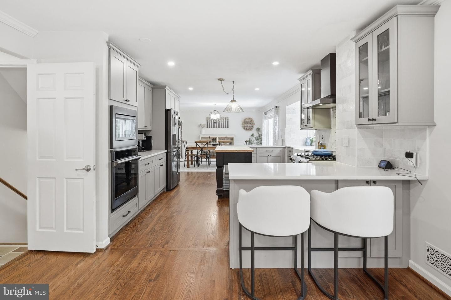4716 Hornbeam Drive photo 5