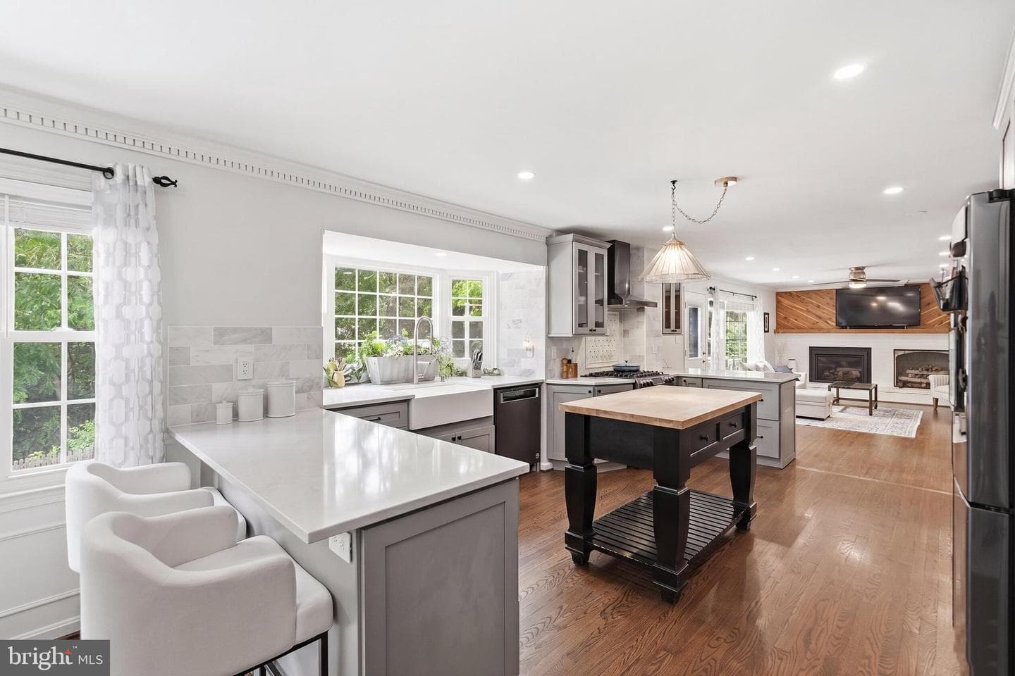 4716 Hornbeam Drive photo 6