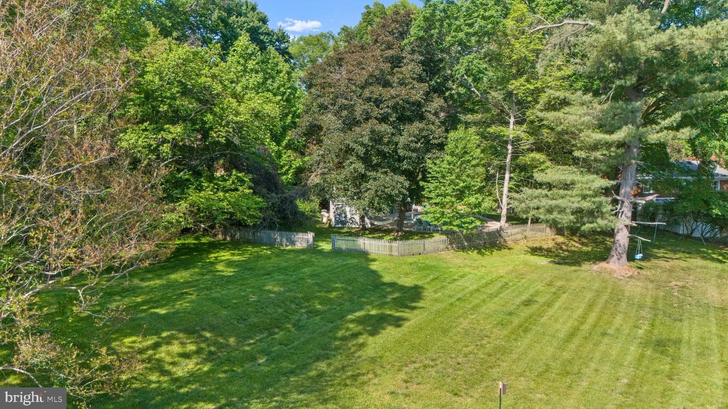 11712 Berwick Rd photo 35