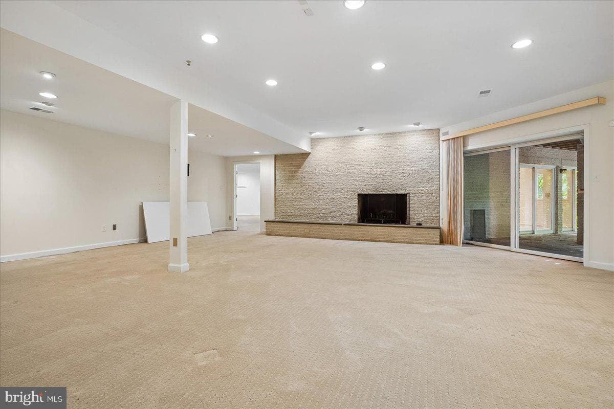 9100 Aldershot Drive photo 38