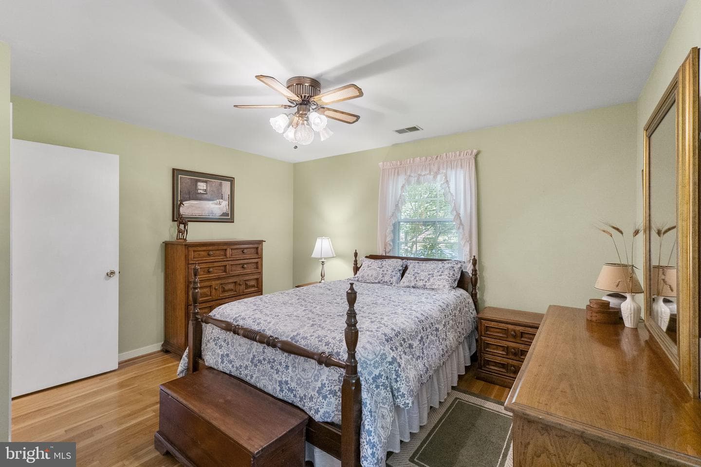 22809 Clarkbrooke Drive photo 14