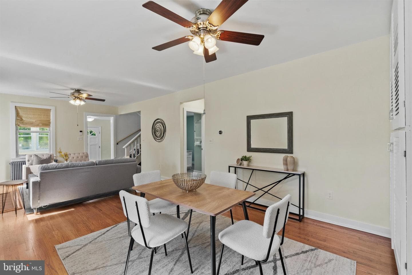 736 Dennis Avenue photo 7