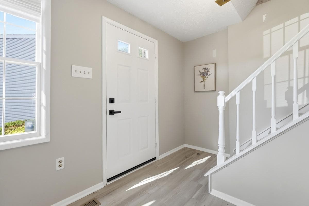 7807 Breezy Down Terrace photo 6