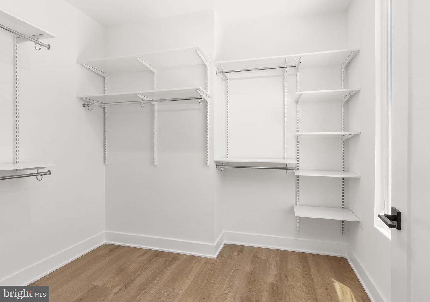 8618 Erdem Place photo 15