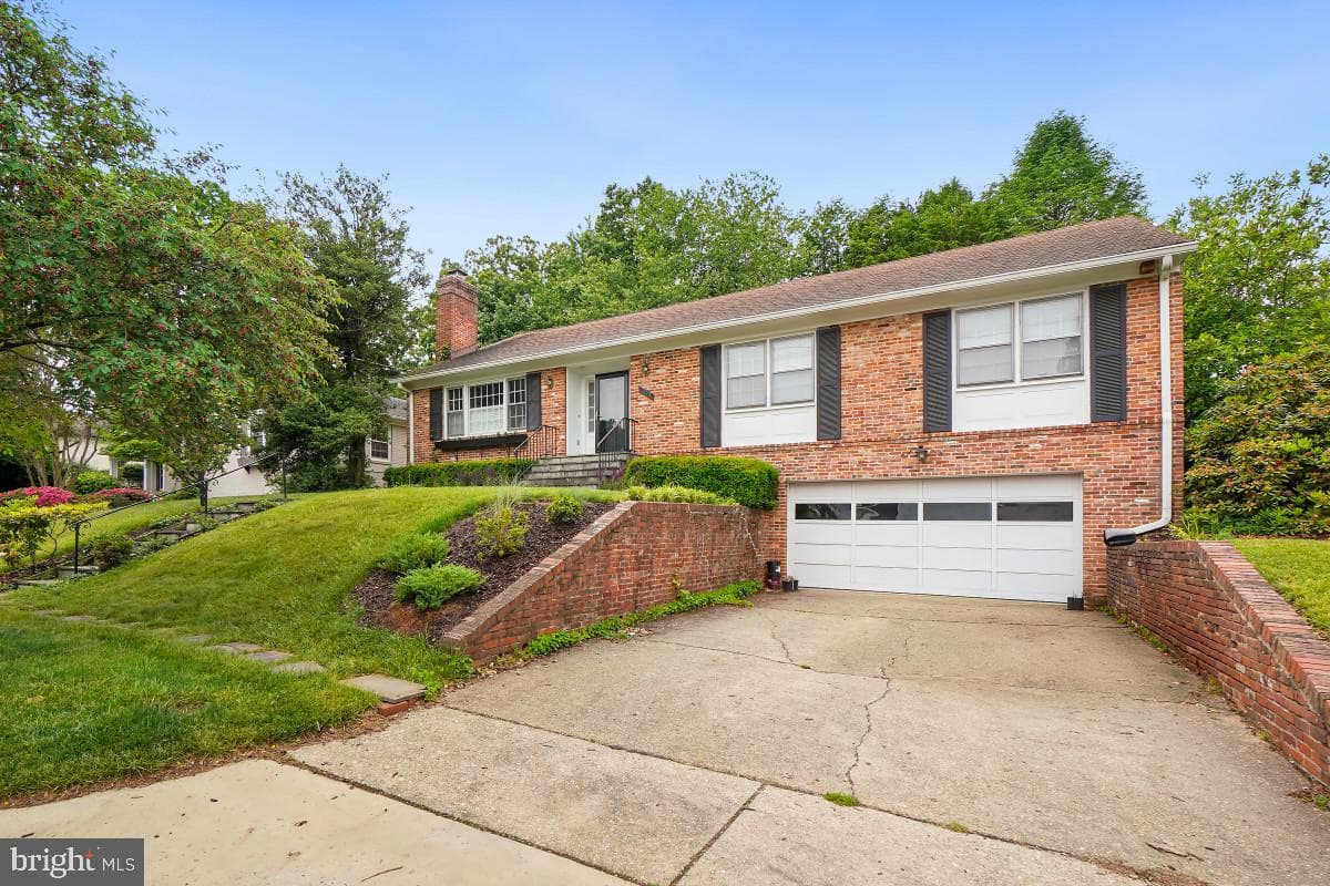 7214 Pomander Lane photo 40