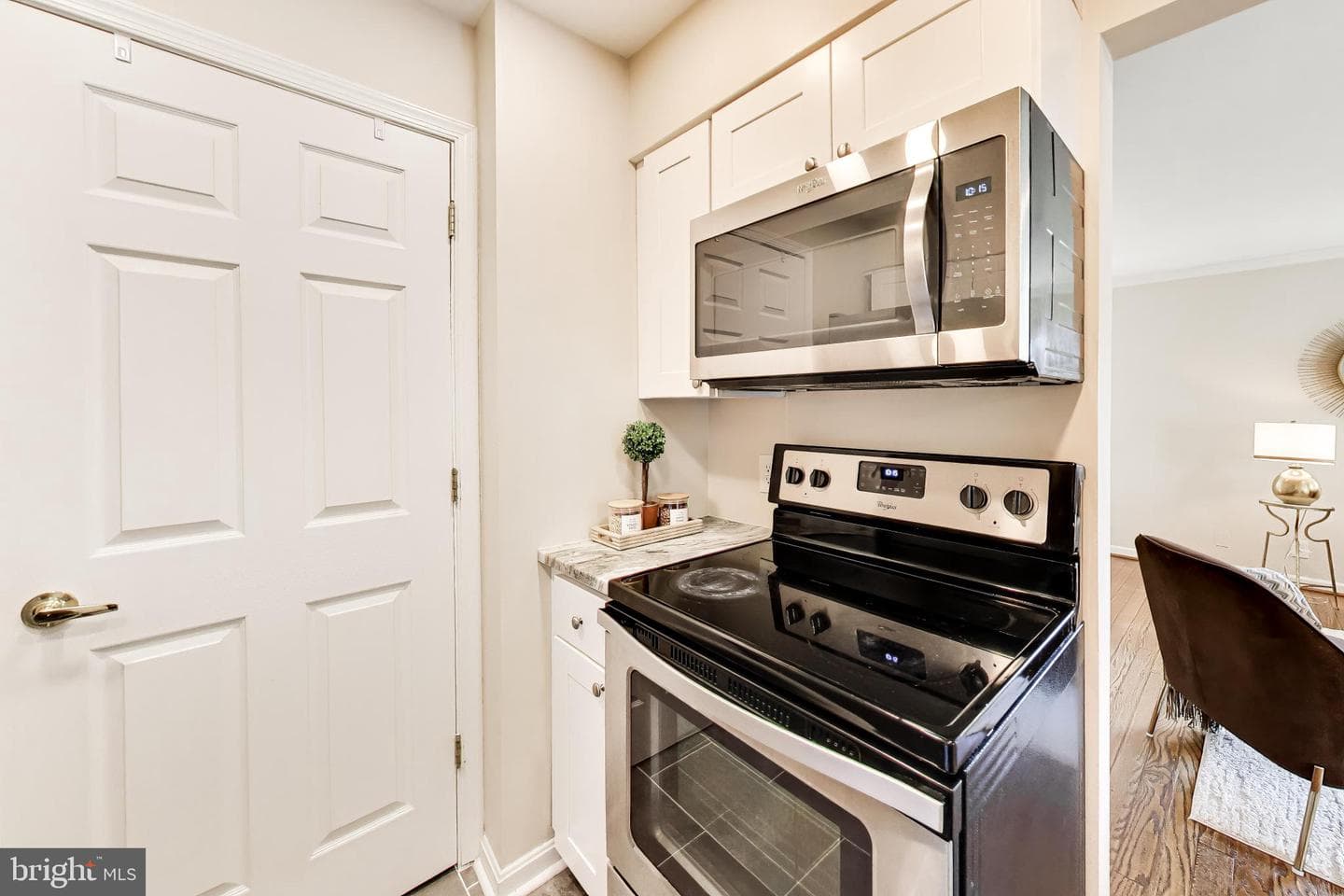 5716 Chapman Mill Drive #210 photo 11