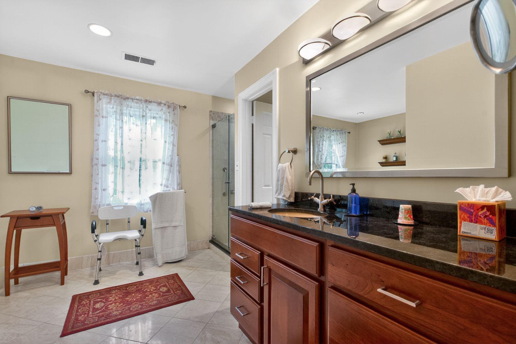 13600 Valley Drive photo 36