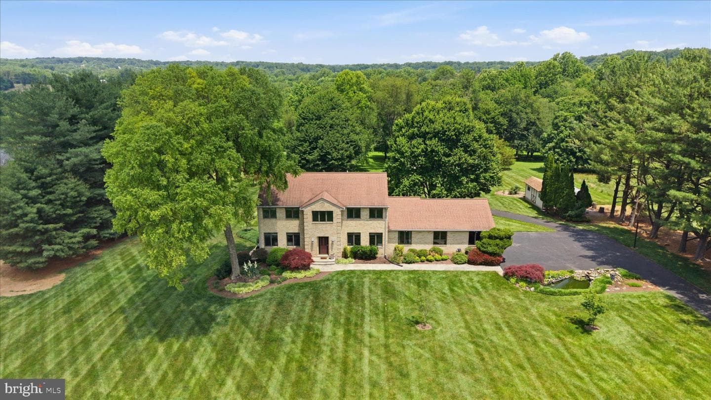 10025 Blue Banner Dr photo 58