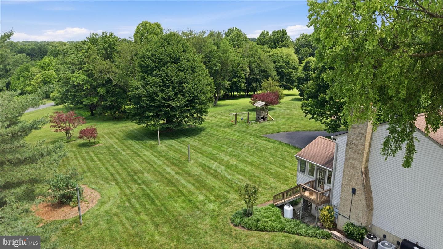 10025 Blue Banner Dr photo 71