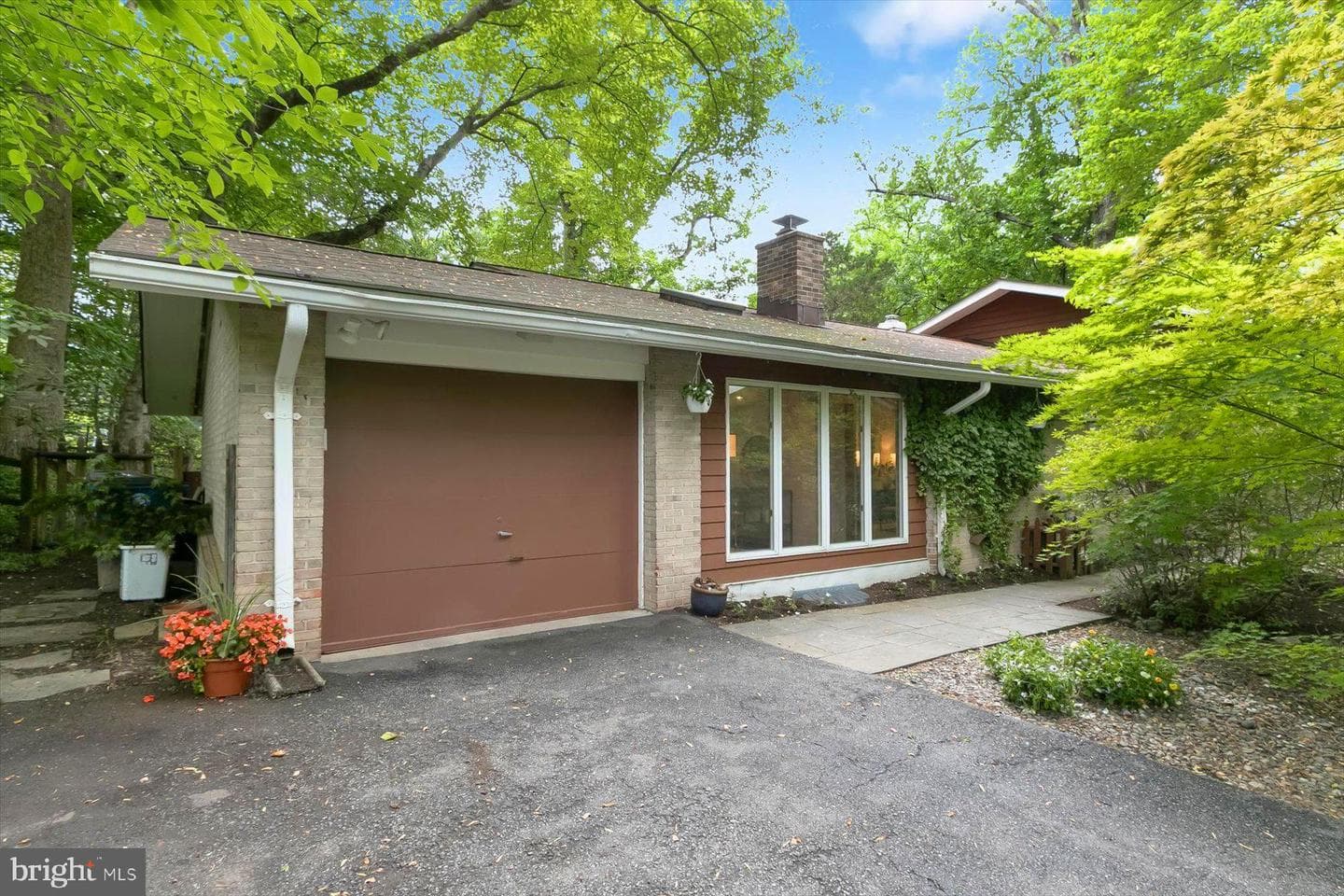 8108 Hamilton Spring Road photo 2