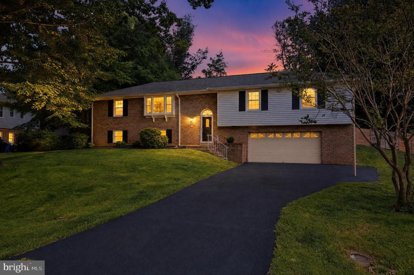 17617 Prince Edward Drive photo 2