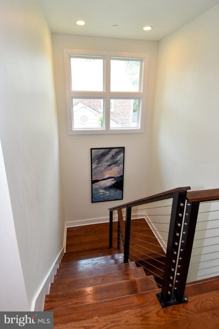 5802 Wilmett Rd photo 32