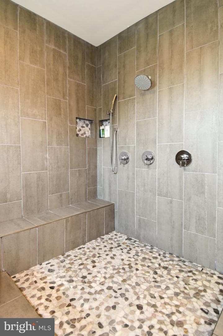 5802 Wilmett Rd photo 52