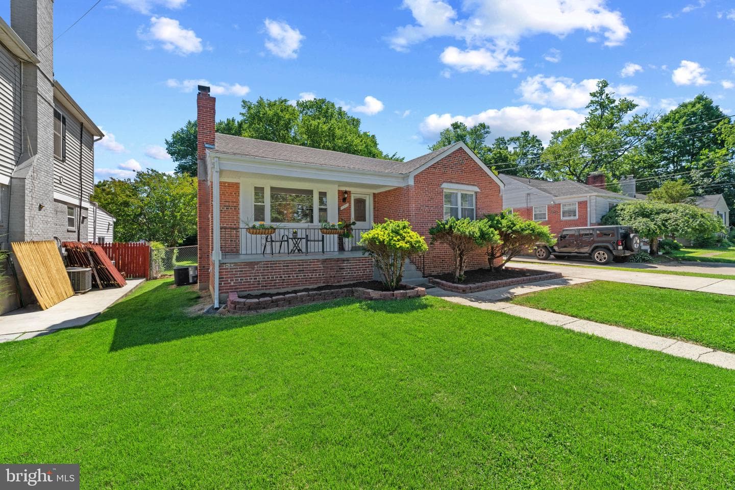 10205 Douglas Avenue photo 3