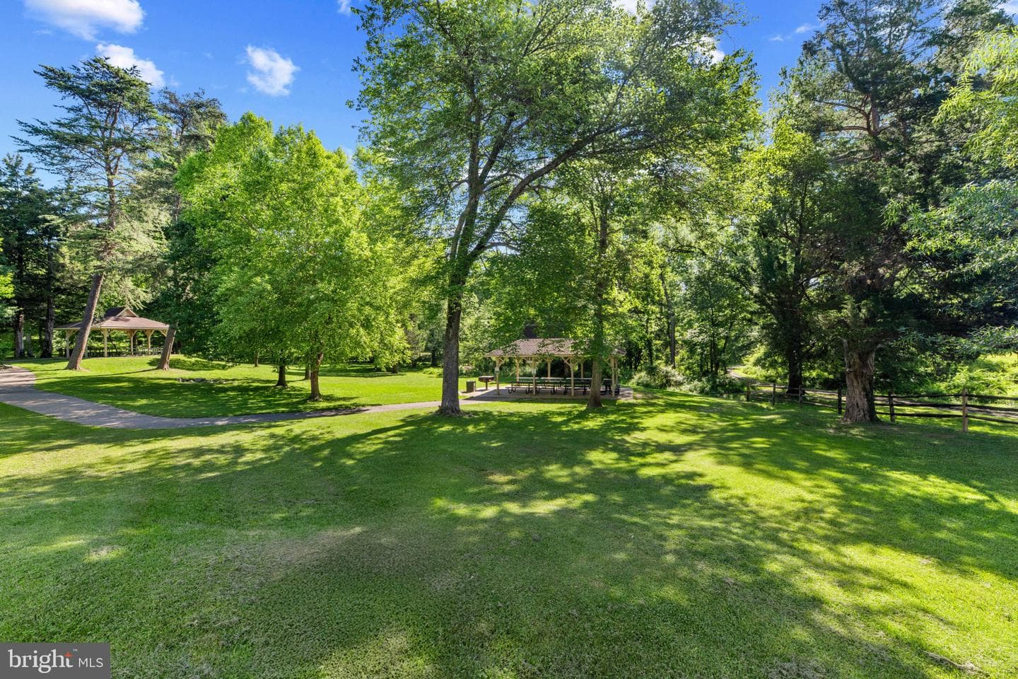 10205 Douglas Avenue photo 31