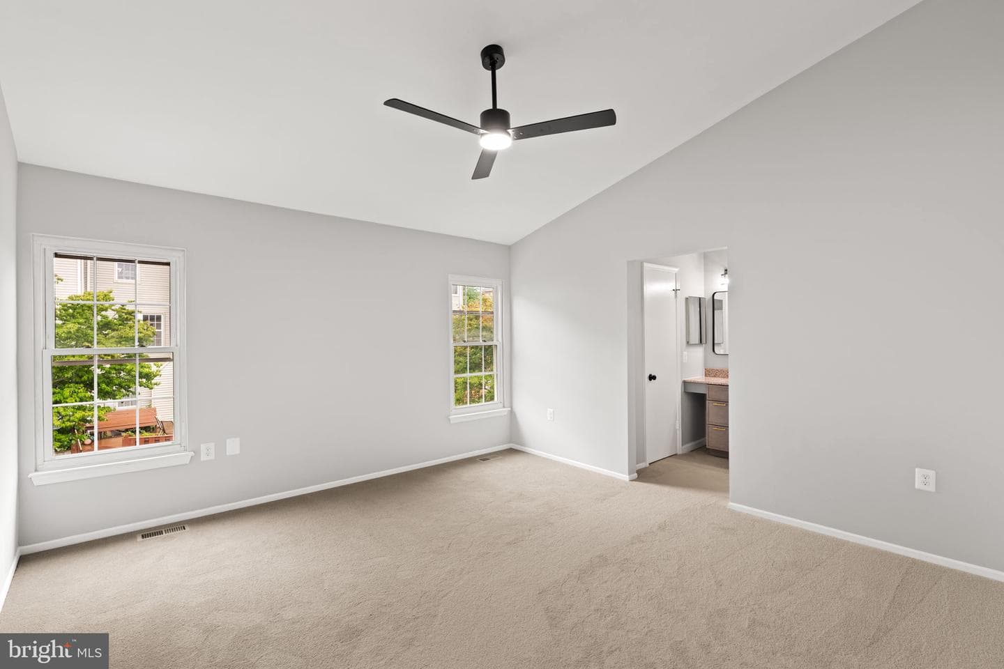 405 Amberfield Lane photo 25
