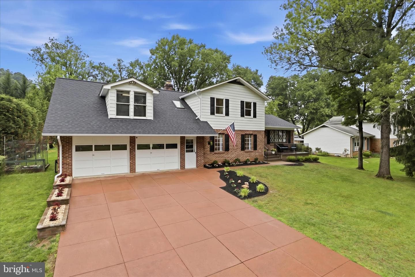 6939 Wick Lane photo 2