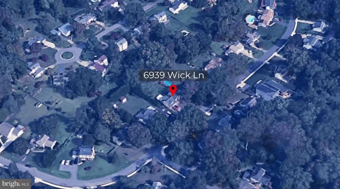 6939 Wick Lane photo 4