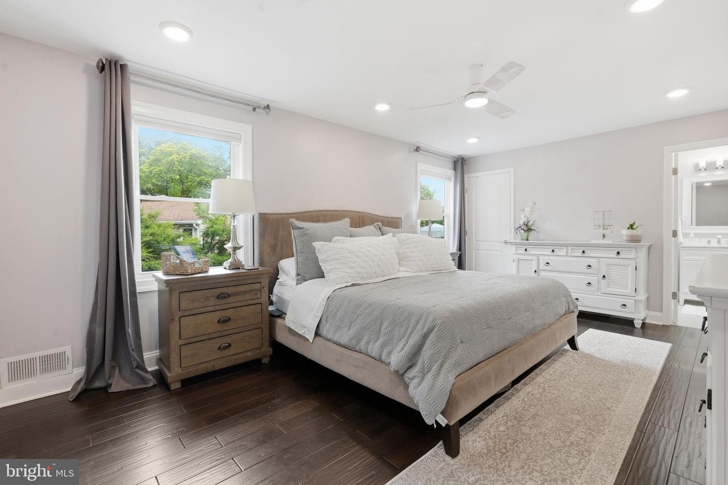 8803 Liberty Lane photo 33