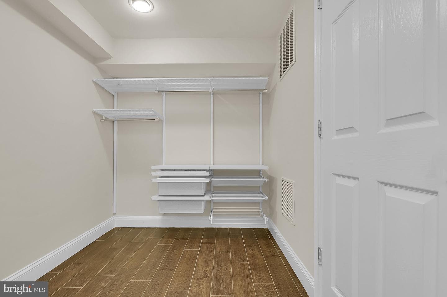 10307 Insley Street photo 26