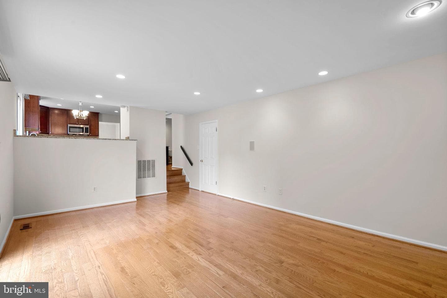 1119 Halesworth Drive photo 16