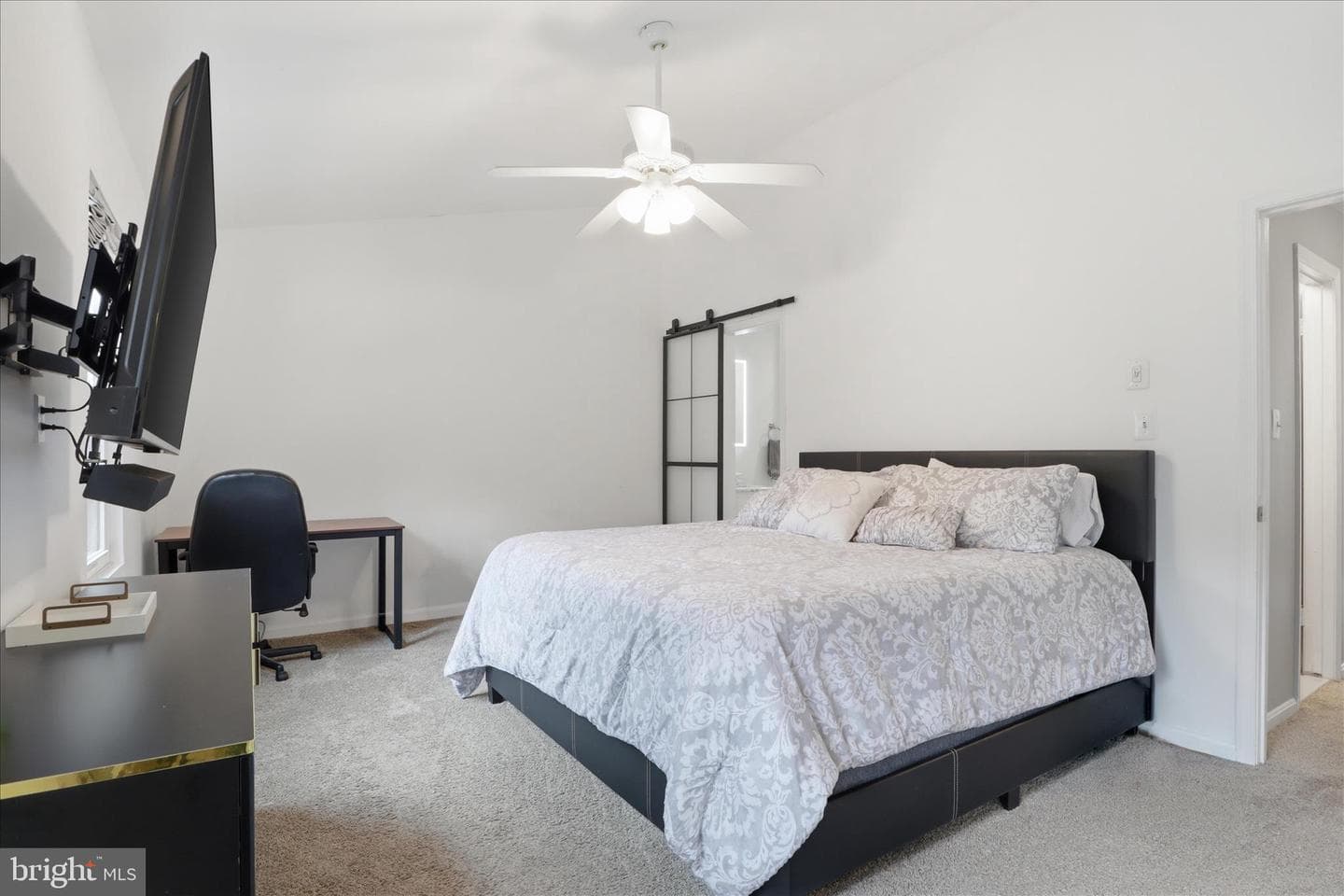 71 Kinsman View Circle photo 17